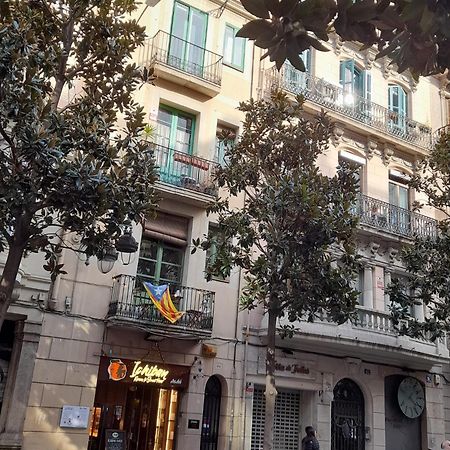 ברצלונה La Casa De Laura Nisia B&B מראה חיצוני תמונה