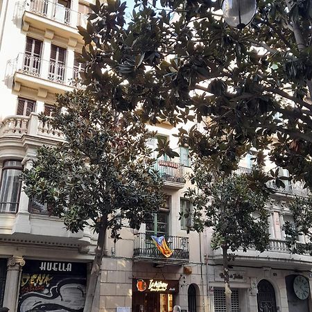 ברצלונה La Casa De Laura Nisia B&B מראה חיצוני תמונה