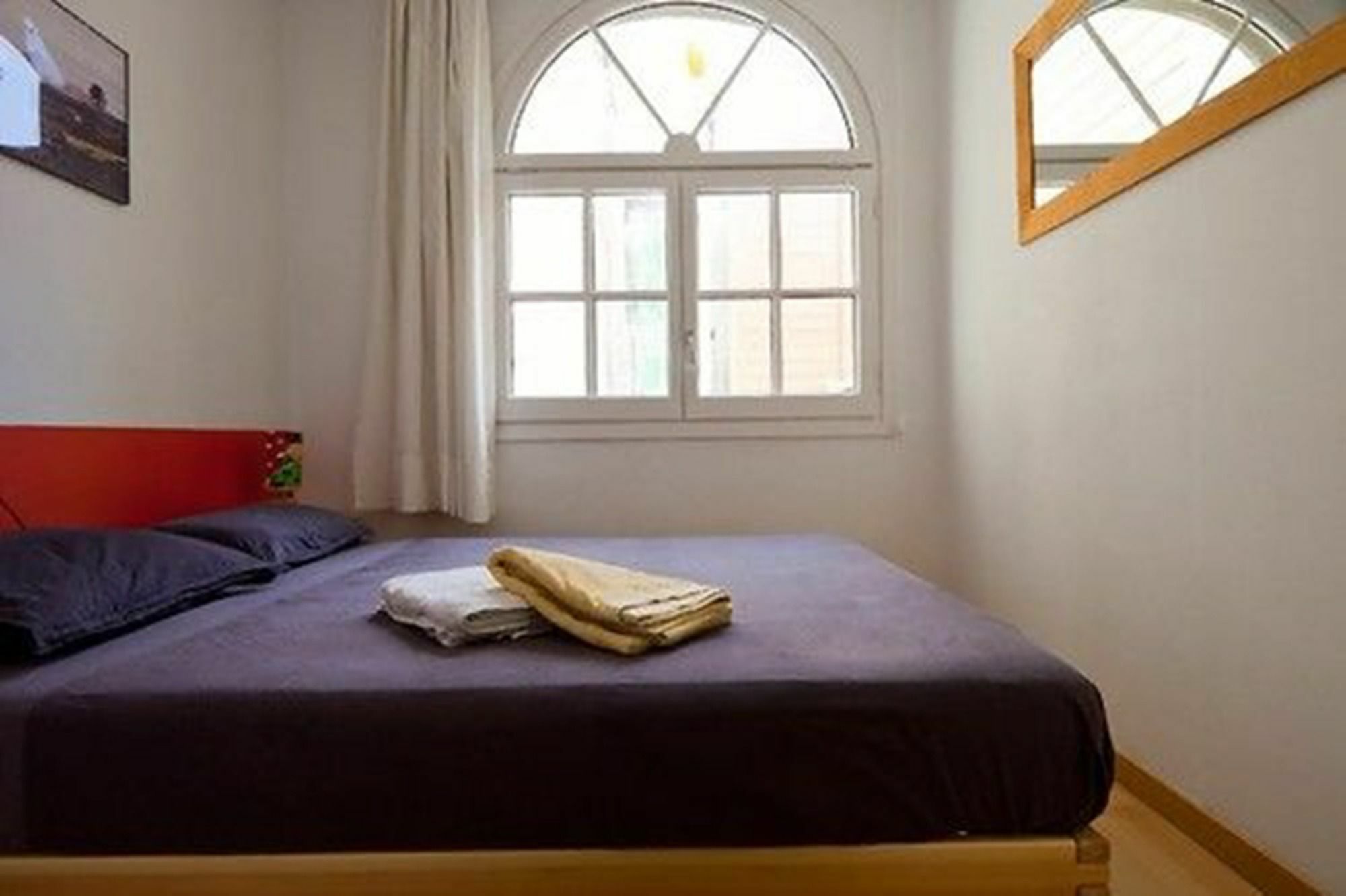 ברצלונה La Casa De Laura Nisia B&B מראה חיצוני תמונה